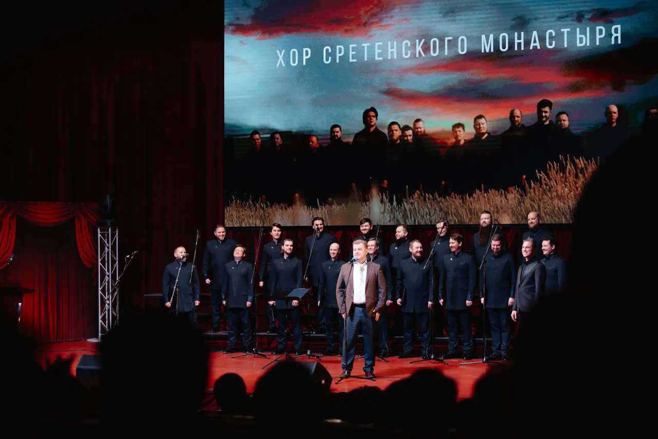 Хор Сретенского монастыря, кадр 1