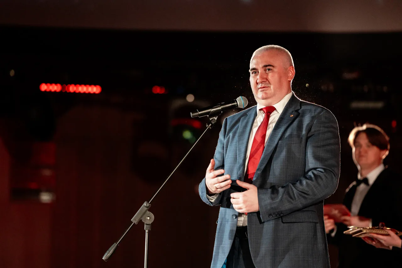 Студент и преподаватель года, кадр 29