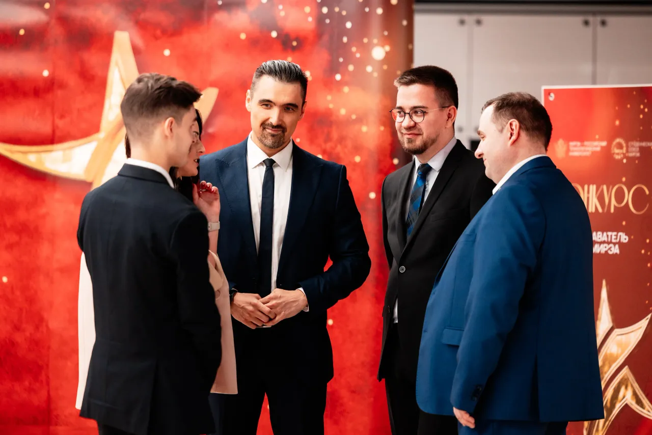 Студент и преподаватель года, кадр 31