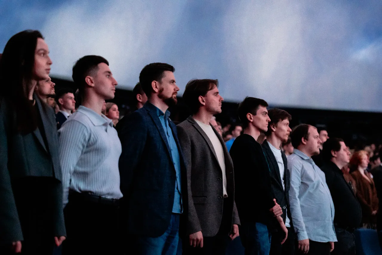 Студент и преподаватель года, кадр 34