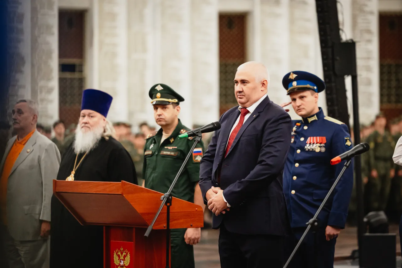 Вручение погон, кадр 17