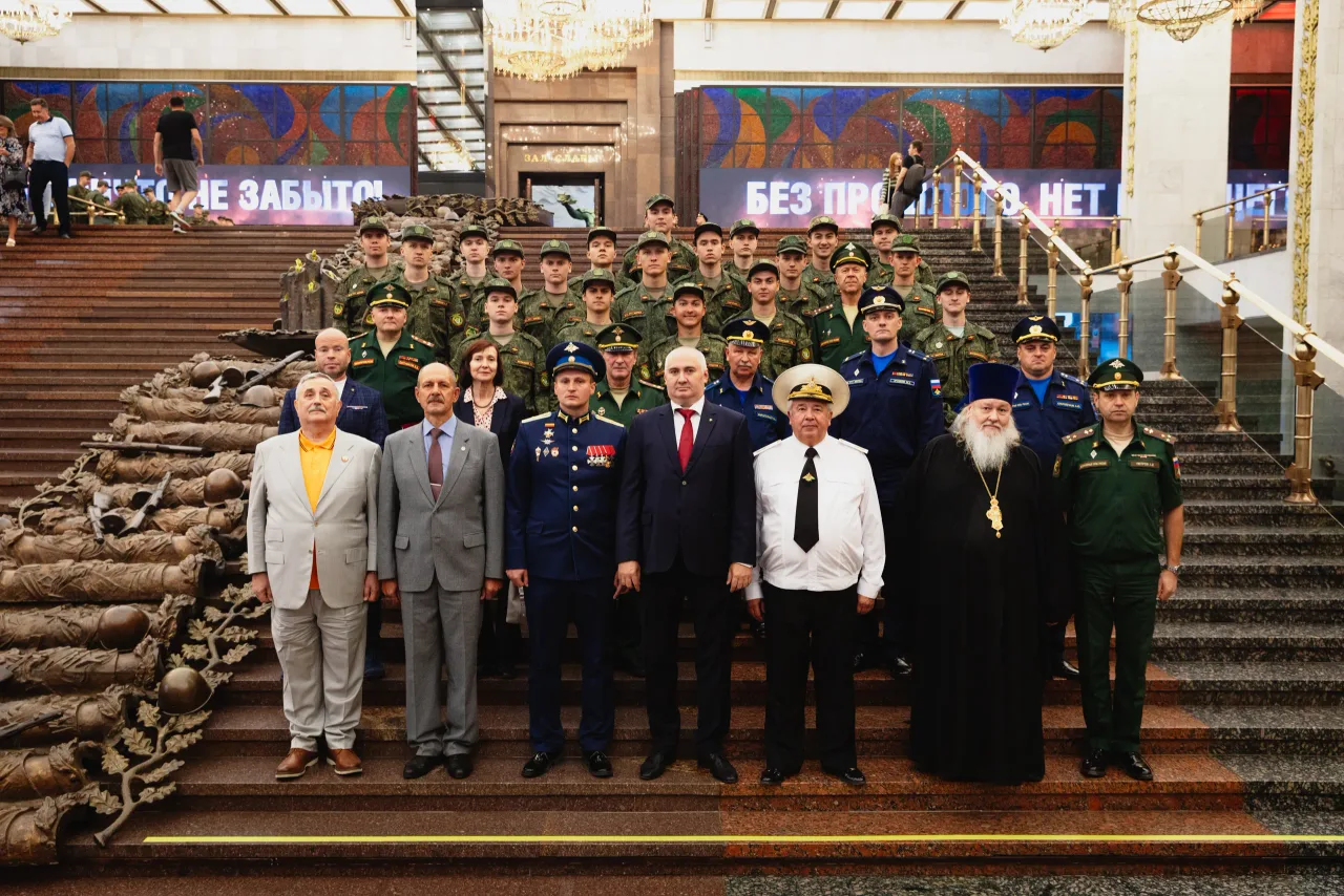 Вручение погон, кадр 27
